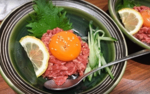 うしくろユッケ