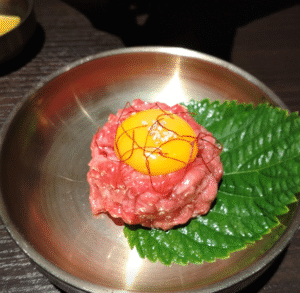 テジテジ絶品!!ユッケ